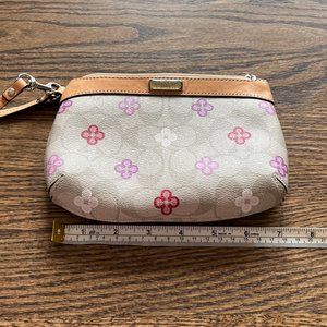 COACH Peyton Signature Clover Medium Wristlet